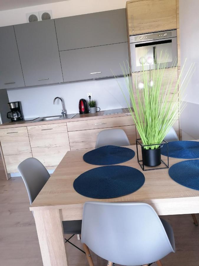 Morze Kolobrzeg Basen Kryty Apartment Exterior foto