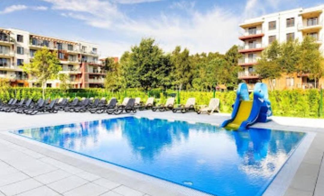 Morze Kolobrzeg Basen Kryty Apartment Exterior foto